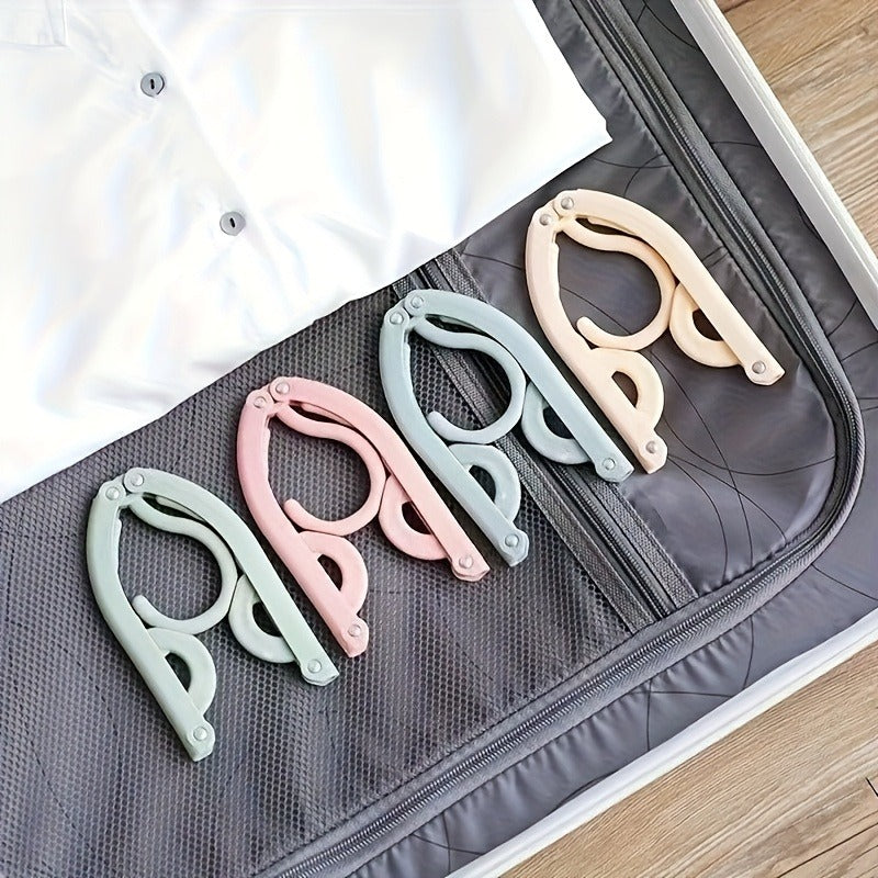 ✈️ Portable Folding Travel Hangers