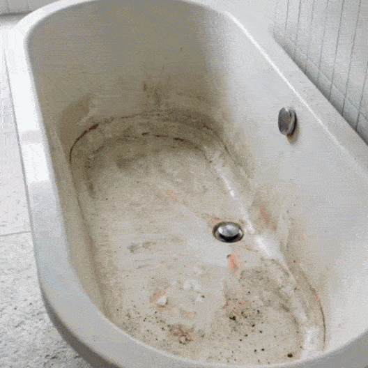 Spray Away Years of Bathroom Grime — Powerful Cleaner for Limescale, Mold, Water Stains & More✨
